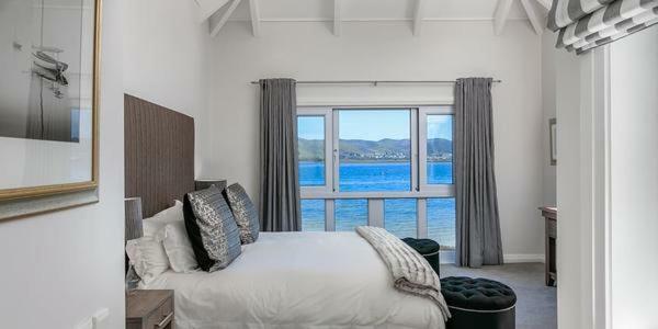 On The Water - Thesen Apartment Knysna Ngoại thất bức ảnh