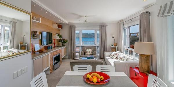 On The Water - Thesen Apartment Knysna Ngoại thất bức ảnh
