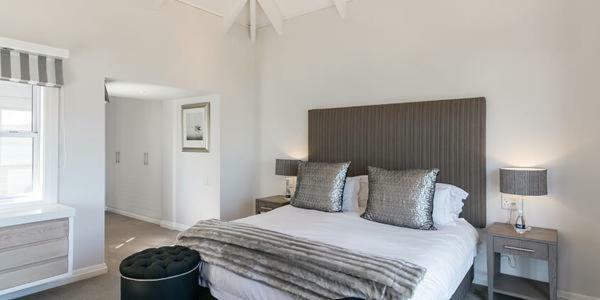 On The Water - Thesen Apartment Knysna Ngoại thất bức ảnh